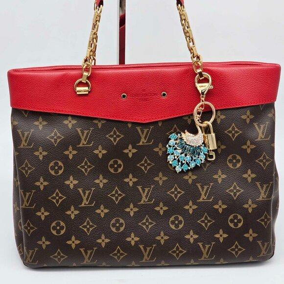 Authentic Louis Vuitton Lock & Key with unbranded Bagcharm, Keycharm, Keychain - Picture 2 of 8